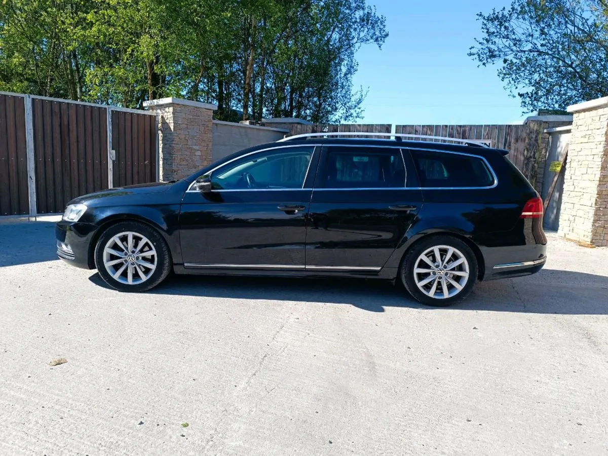 Volkswagen Passat - Image 4