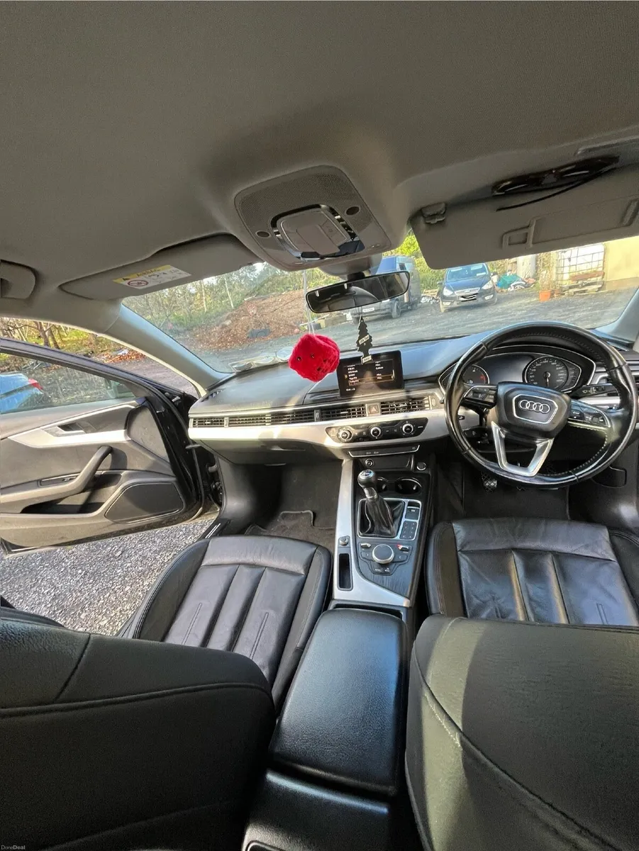 Audi A4 2017 - Image 4