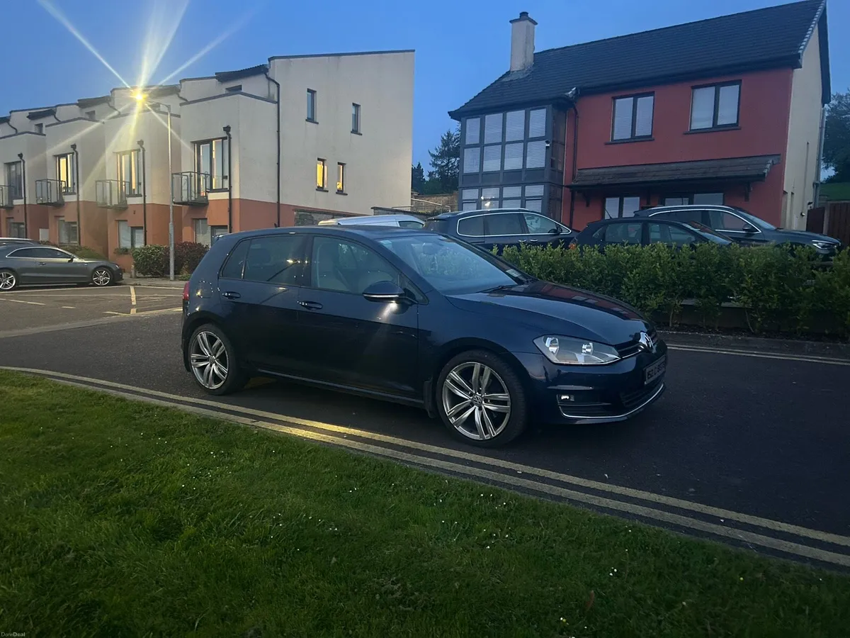 Volkswagen Golf - Image 4