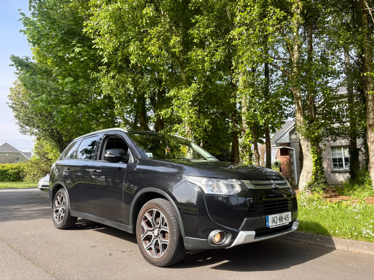 2014 Mitsubishi Outlander intense 2.2 7 seat - Image 1