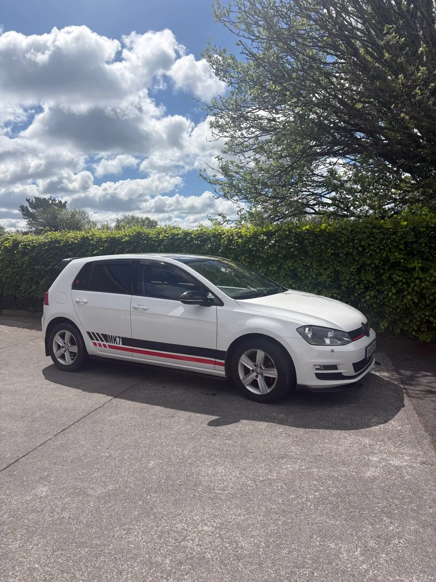 Volkswagen Golf 2015 - Image 1