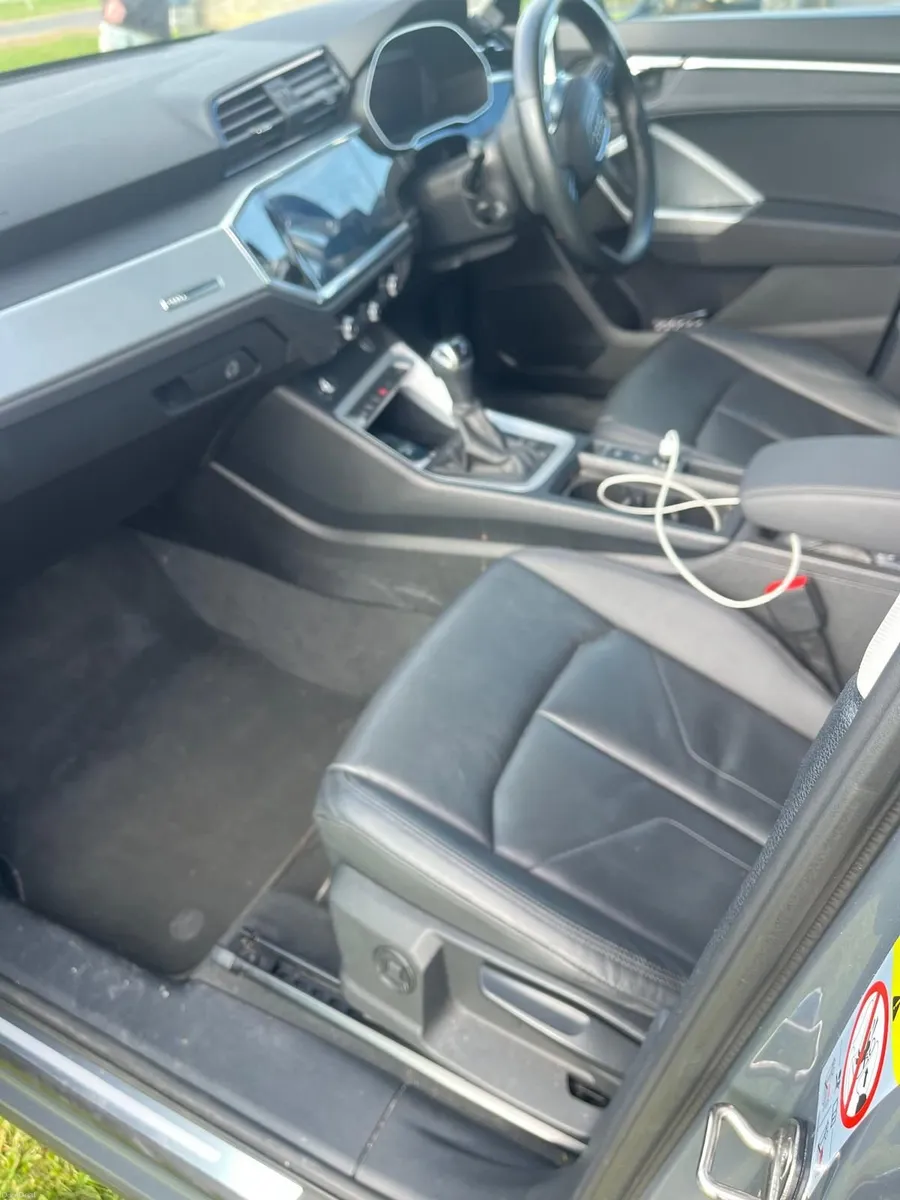 Audi Q3 2021 - Image 4