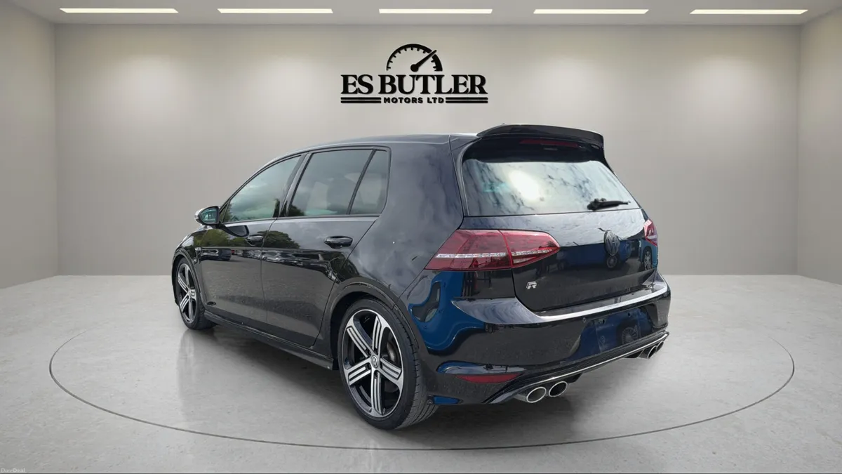 2015 VW Golf R 2.0TSI 300BHP 4 MOTION DSG LOW KMS - Image 3