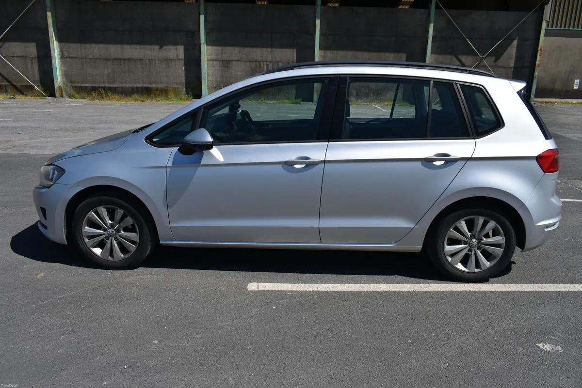 Volkswagen Golf SV Diesel Automatic 2016 - Image 5