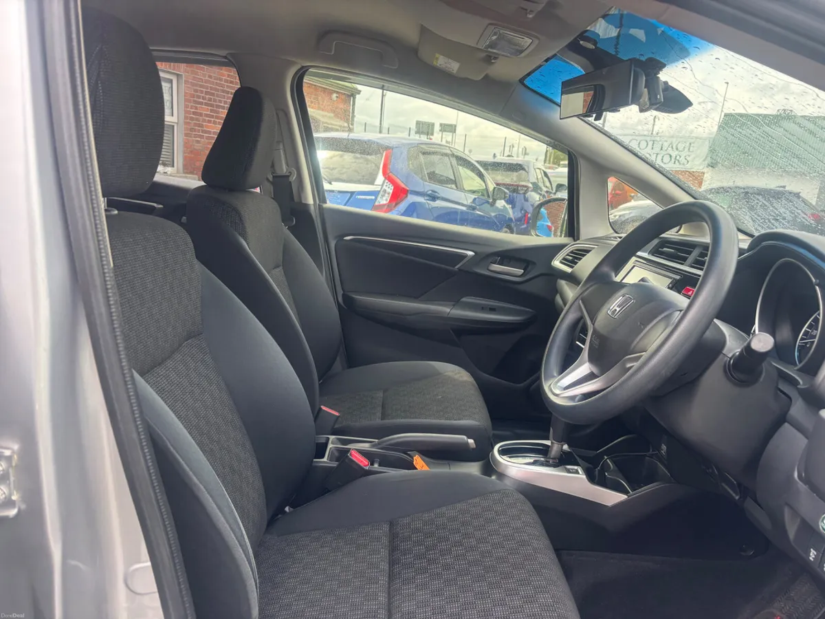 Honda Fit - Image 4