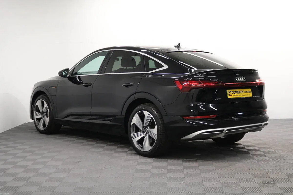 Audi e-tron S line - Image 4