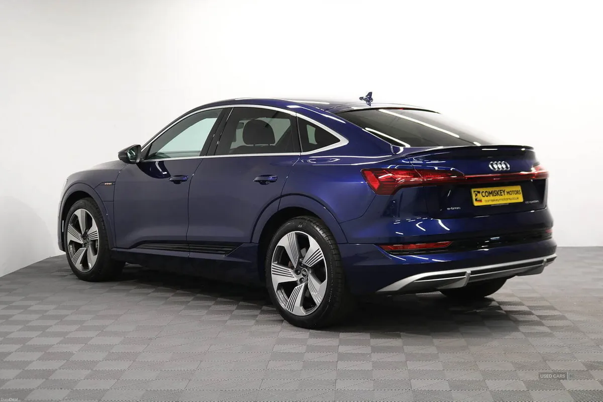 Audi e-tron S line - Image 4