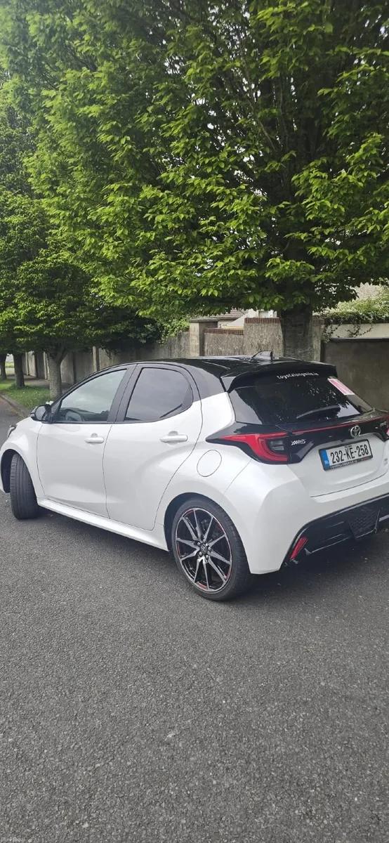 Toyota Yaris hybrid GR sport 2023 - Image 4