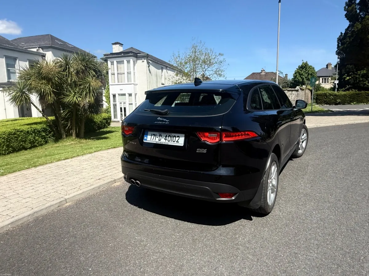 Jaguar F-Pace 2017 - Image 1