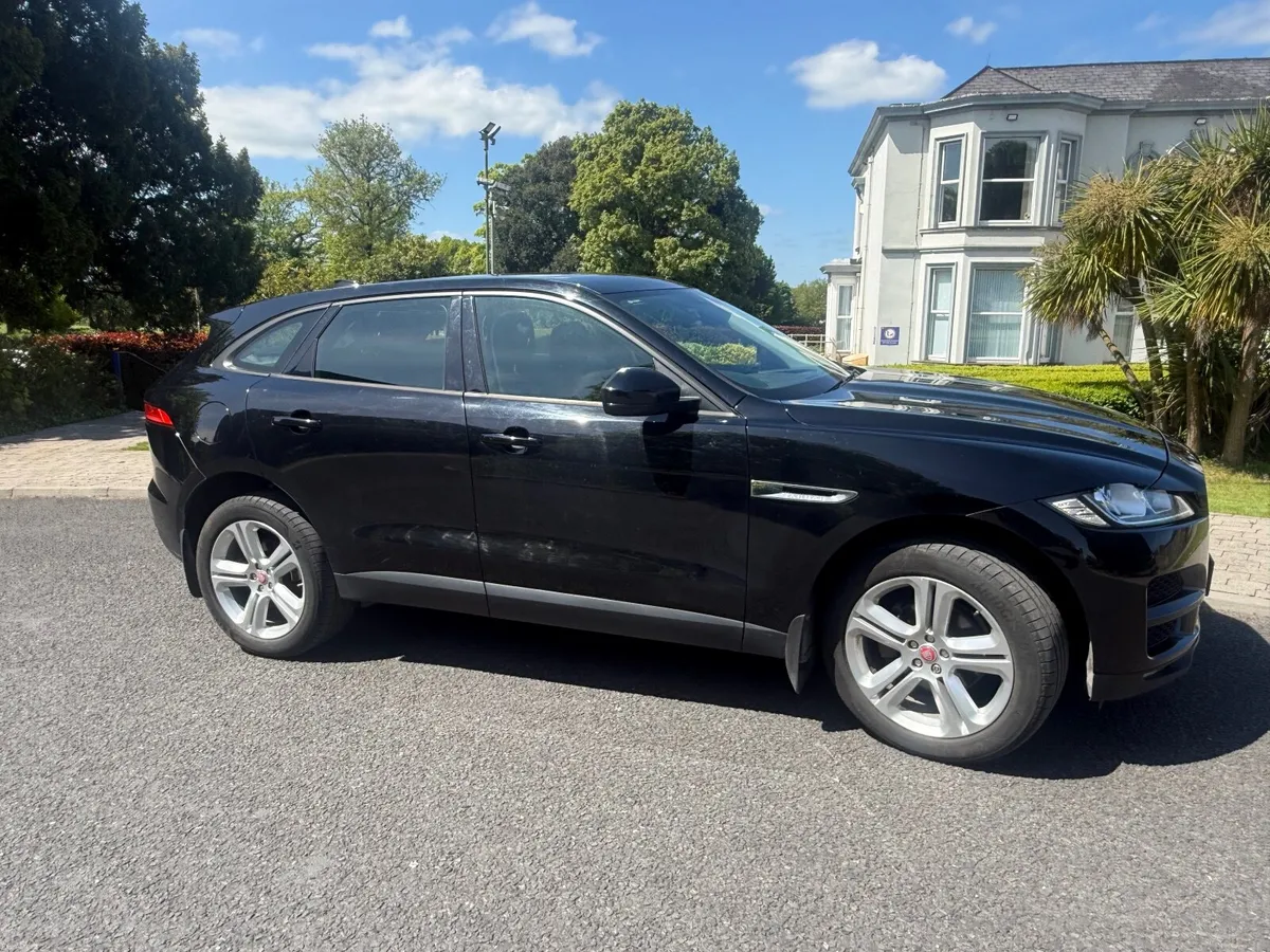 Jaguar F-Pace 2017 - Image 2