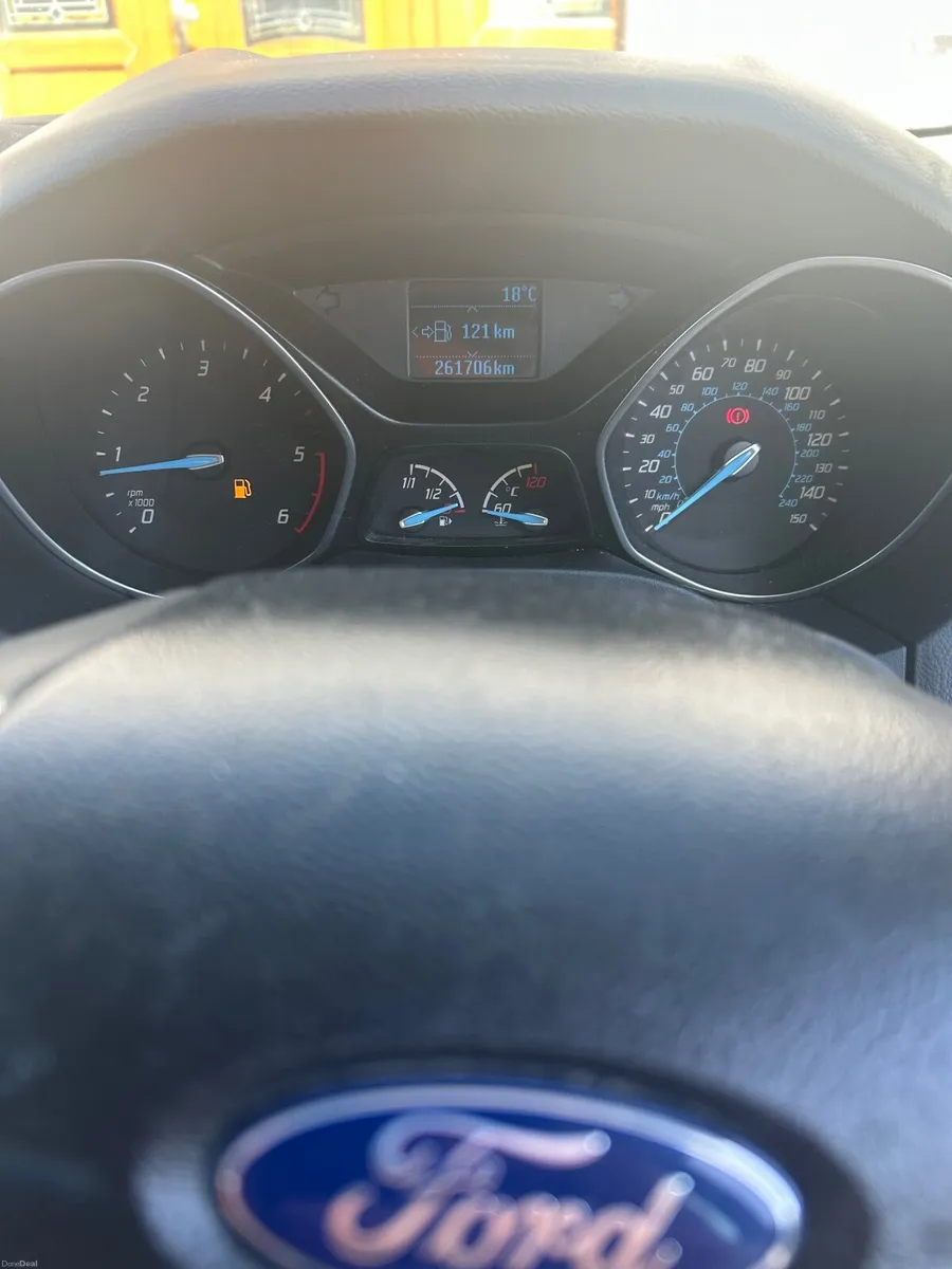 Ford Focus 2013 1.6 L - Image 2