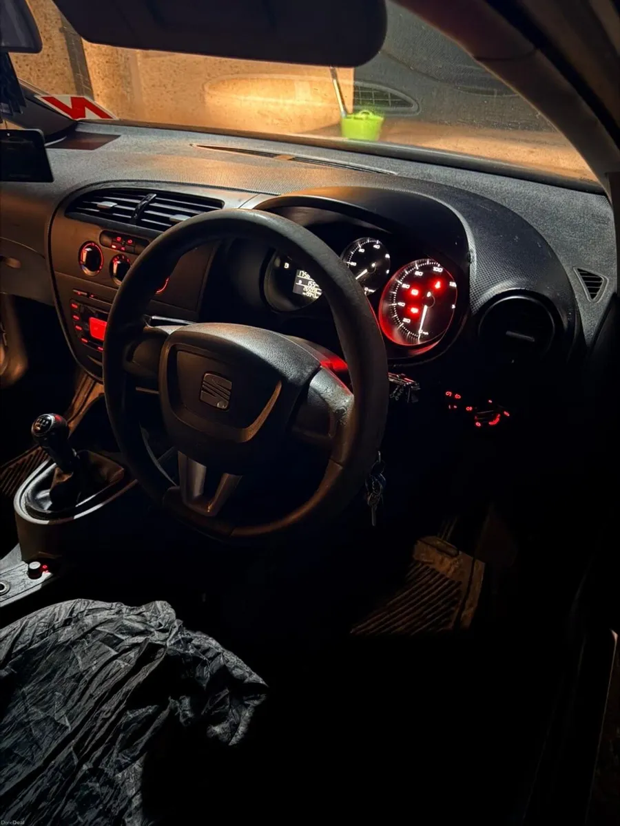 2010 Seat Leon - Image 4