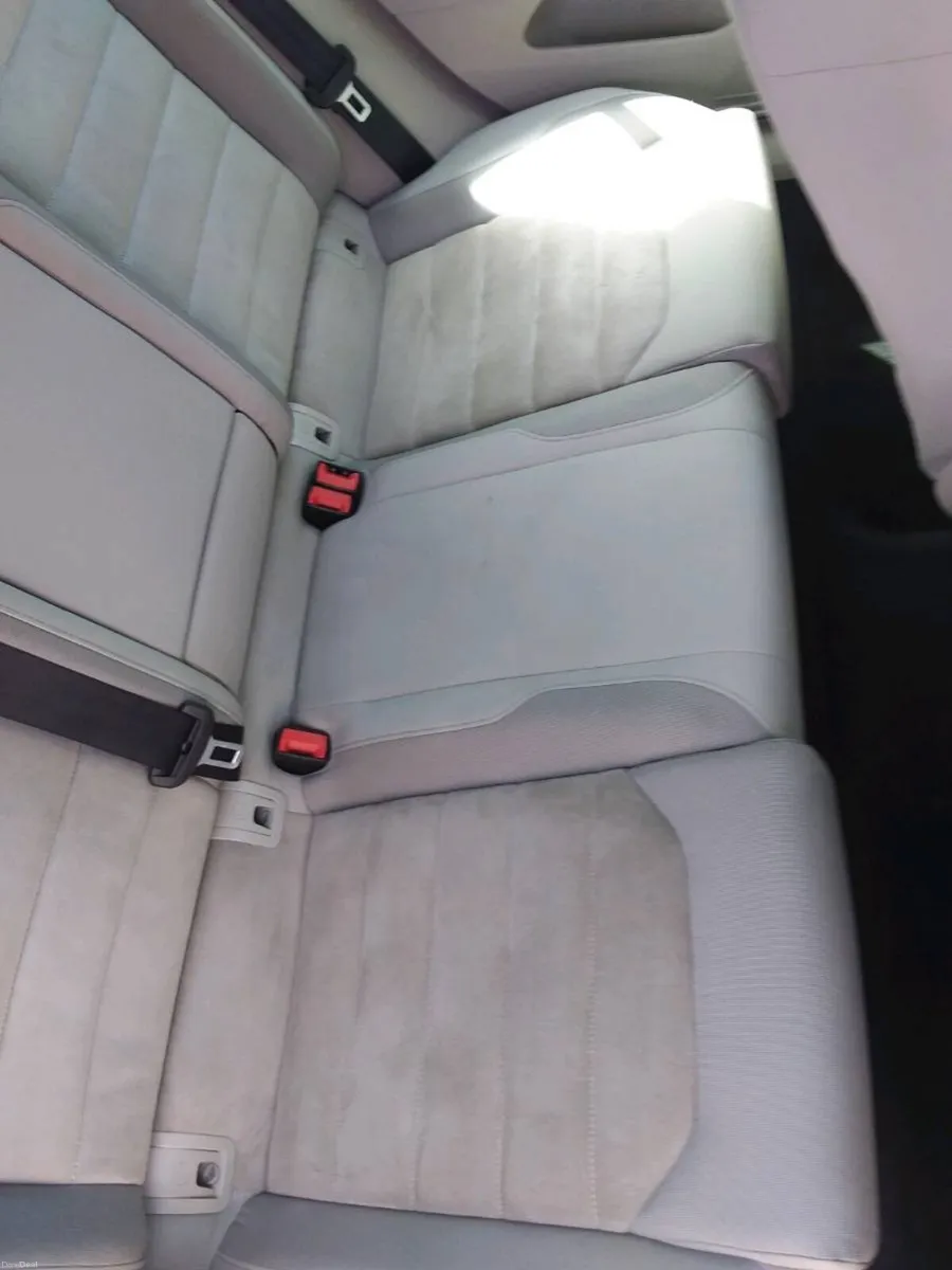 Car - Image 5