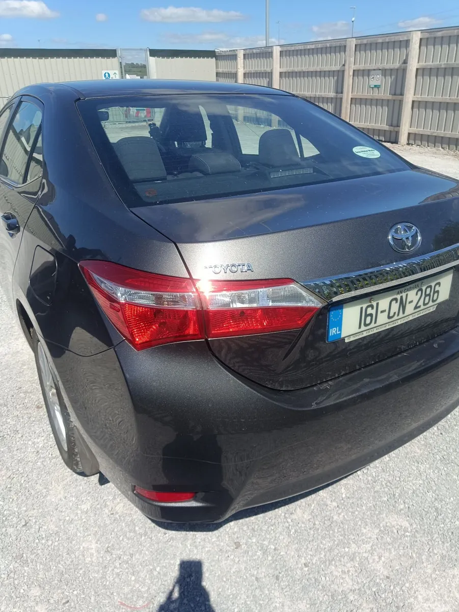 Toyota Corolla 2016 LUNA - Image 4