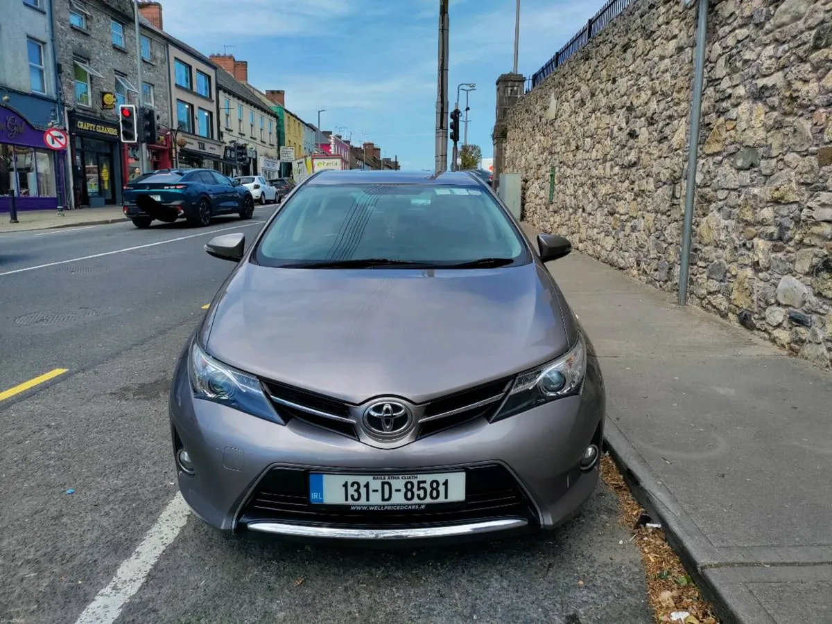 2013 Toyota Auris 1.33 Dual VVT-i Luna (High Spec) - Image 3