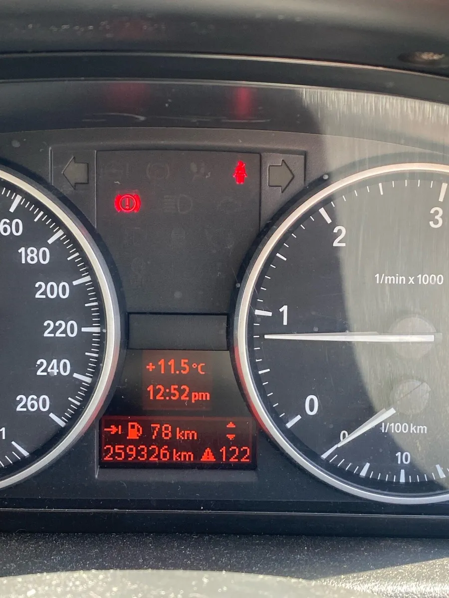 BMW x1 manual - Image 2