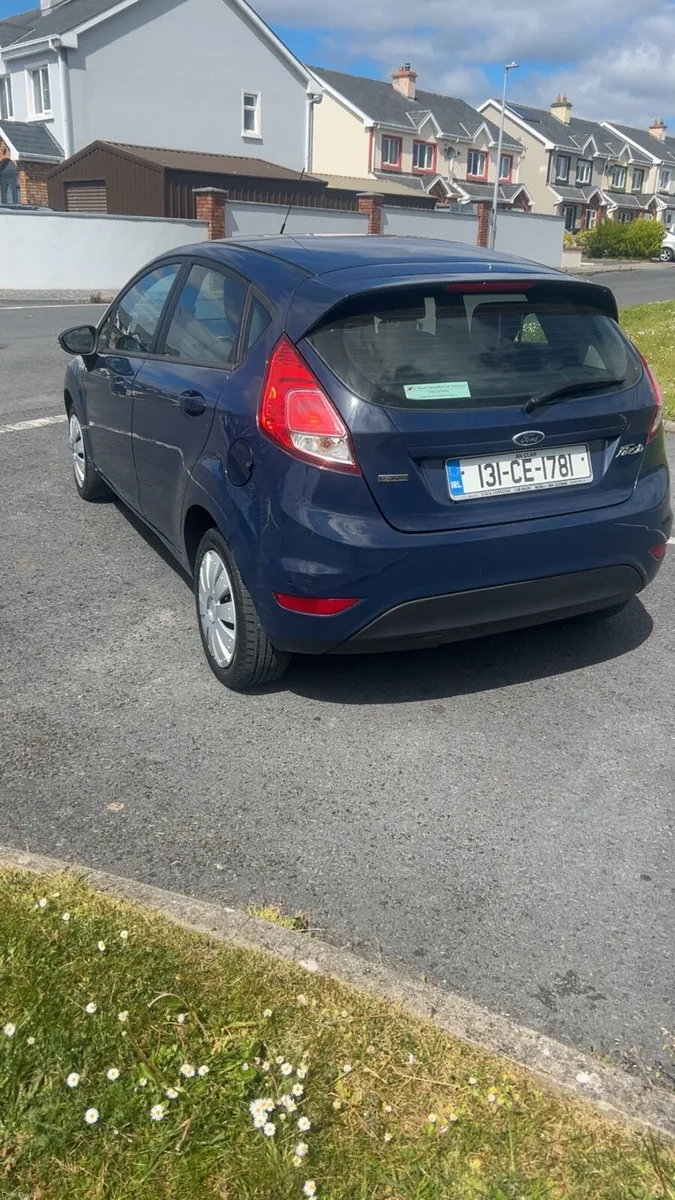 Ford fiesta - Image 4