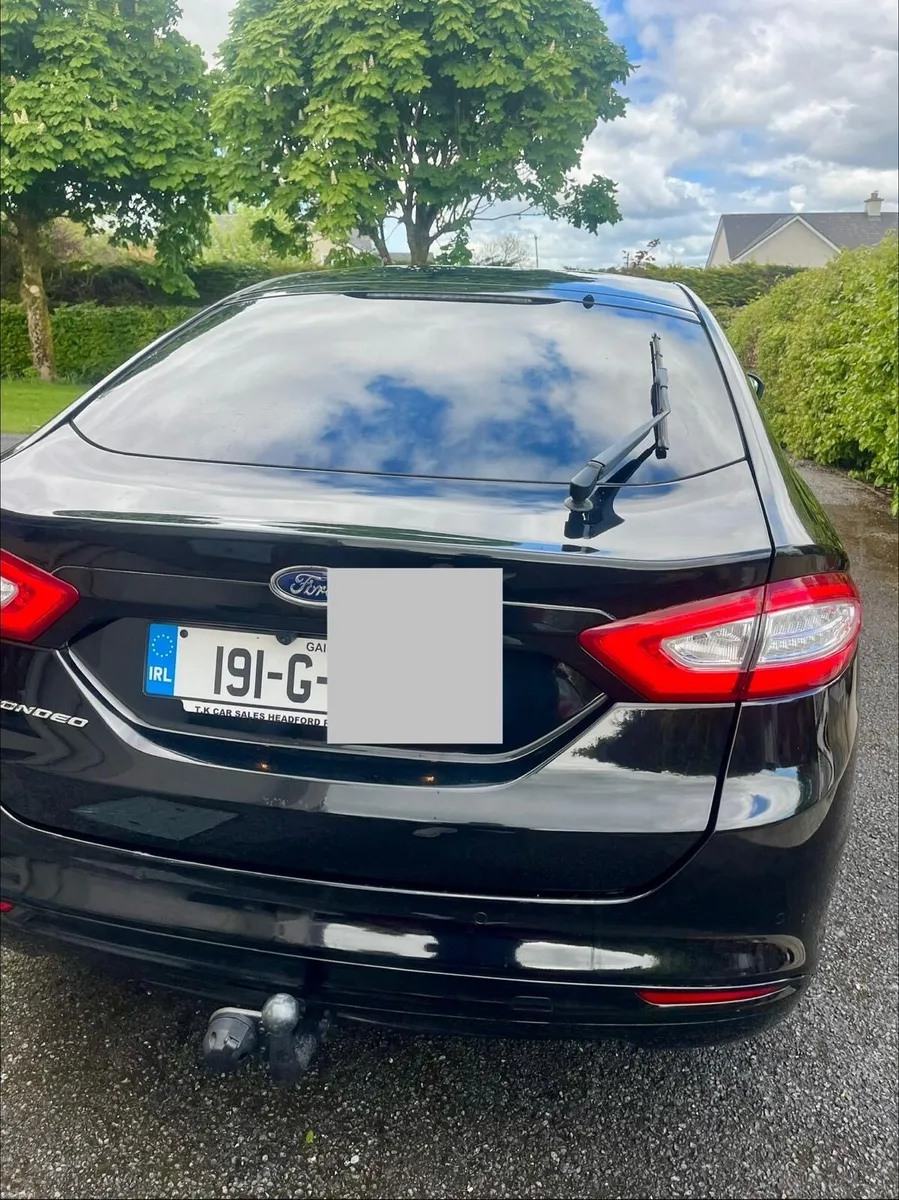 Car - Image 2