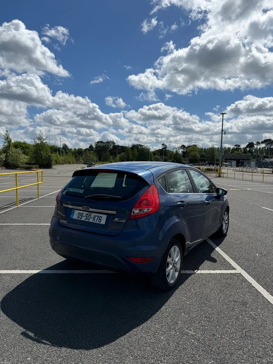 Ford Fiesta Zetec, 2009 - Image 3