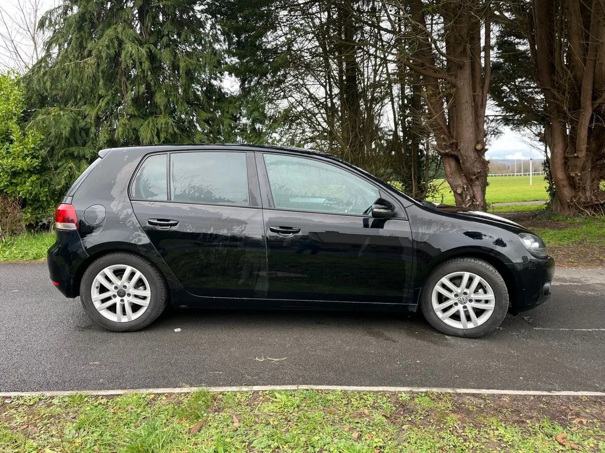 Volkswagen Golf 2012 - Image 2