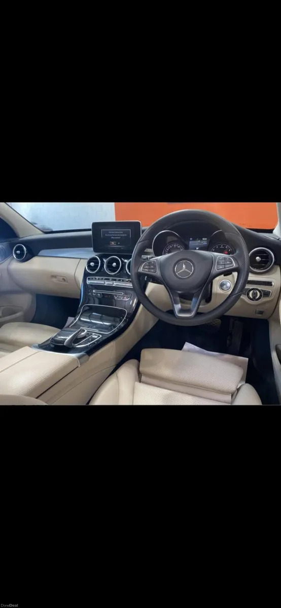 2016 Mercedes c350e Sunroof - Image 4