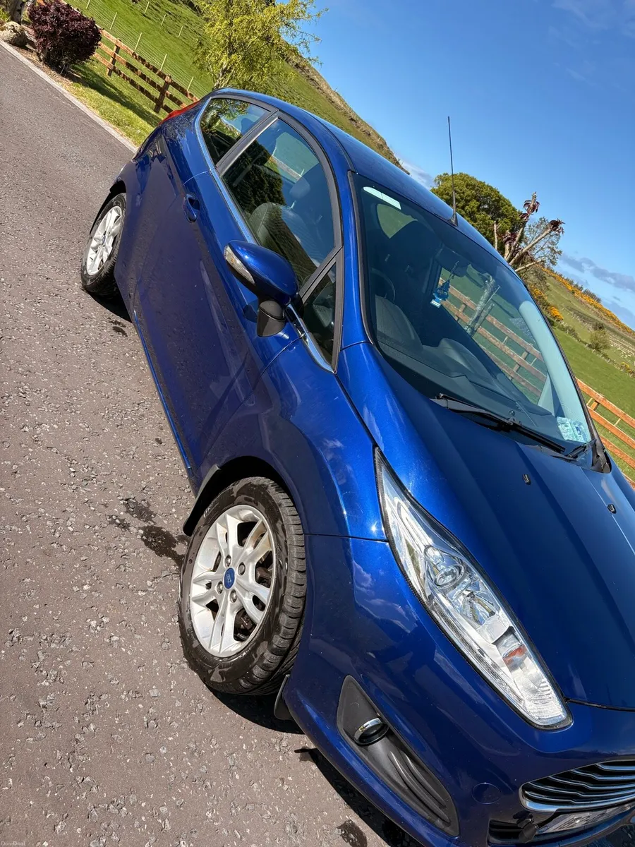 Ford Focus - Image 2
