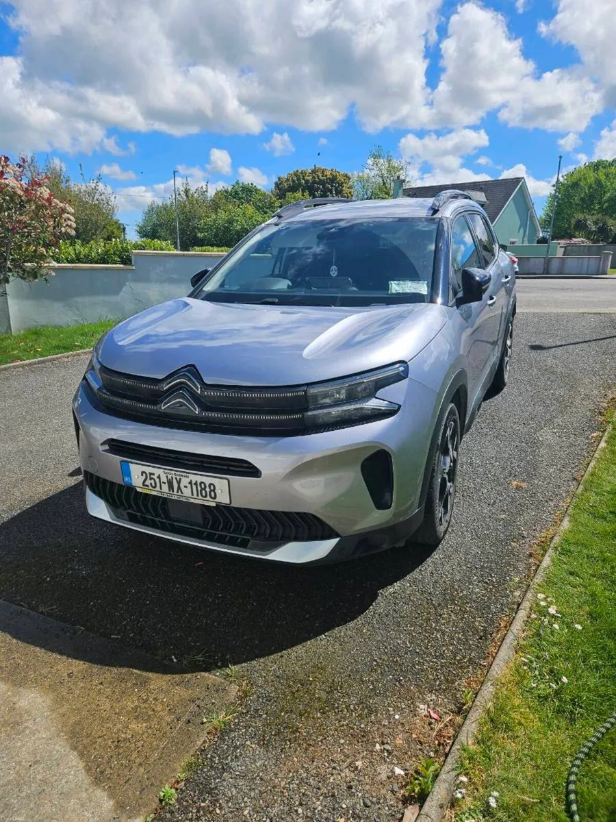 Car - Image 2