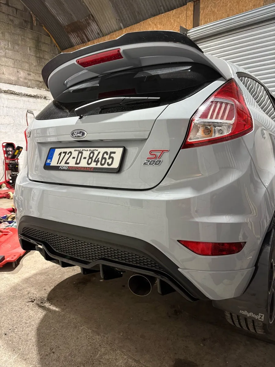 Ford Fiesta ST 200 - Image 3