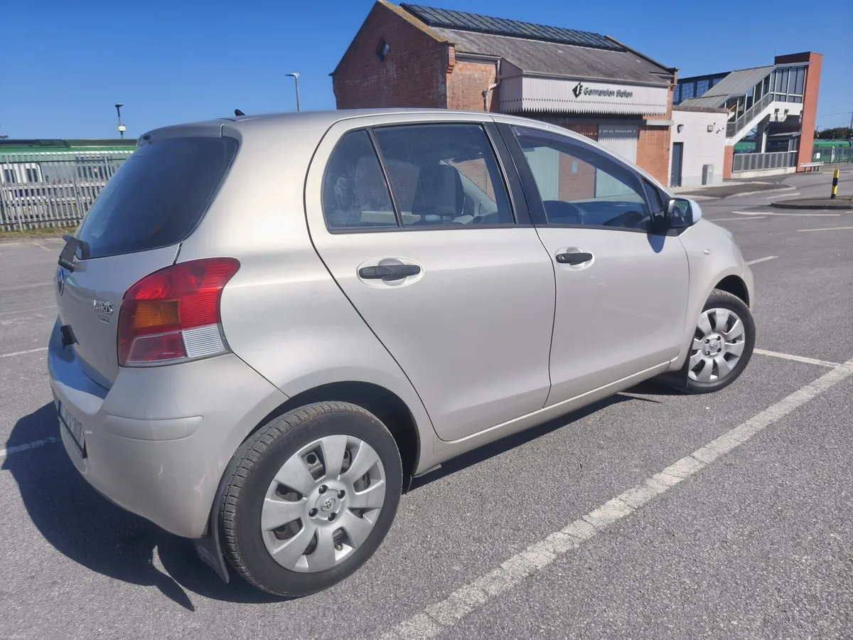Toyota Yaris - Image 3