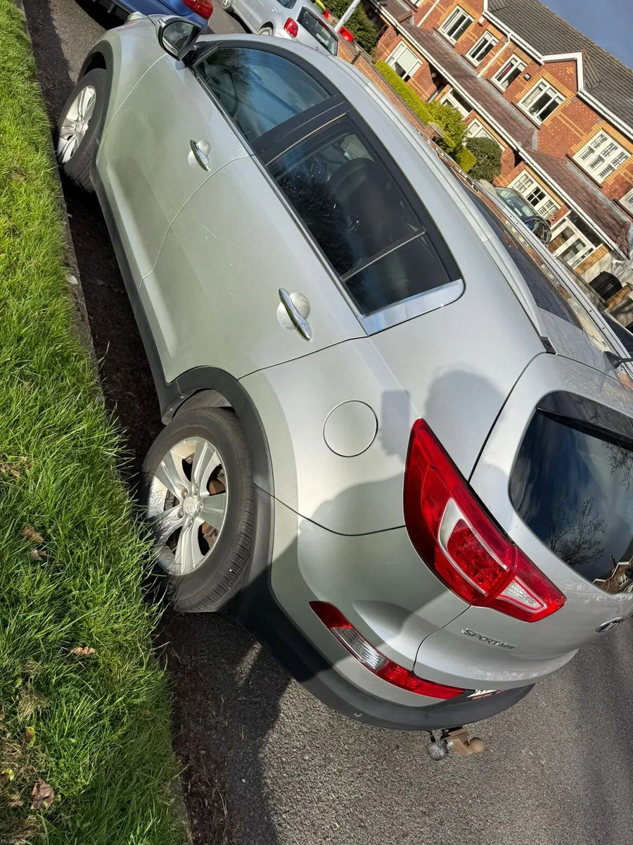 Kia Sportage 2.0L diesel 4WD - Image 4