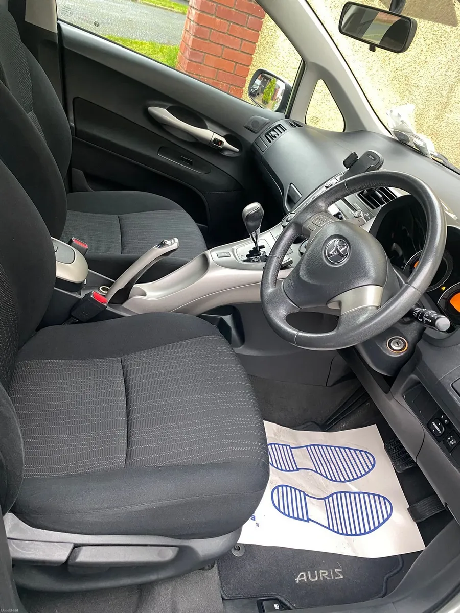 Toyota Auris 2008 - Image 3