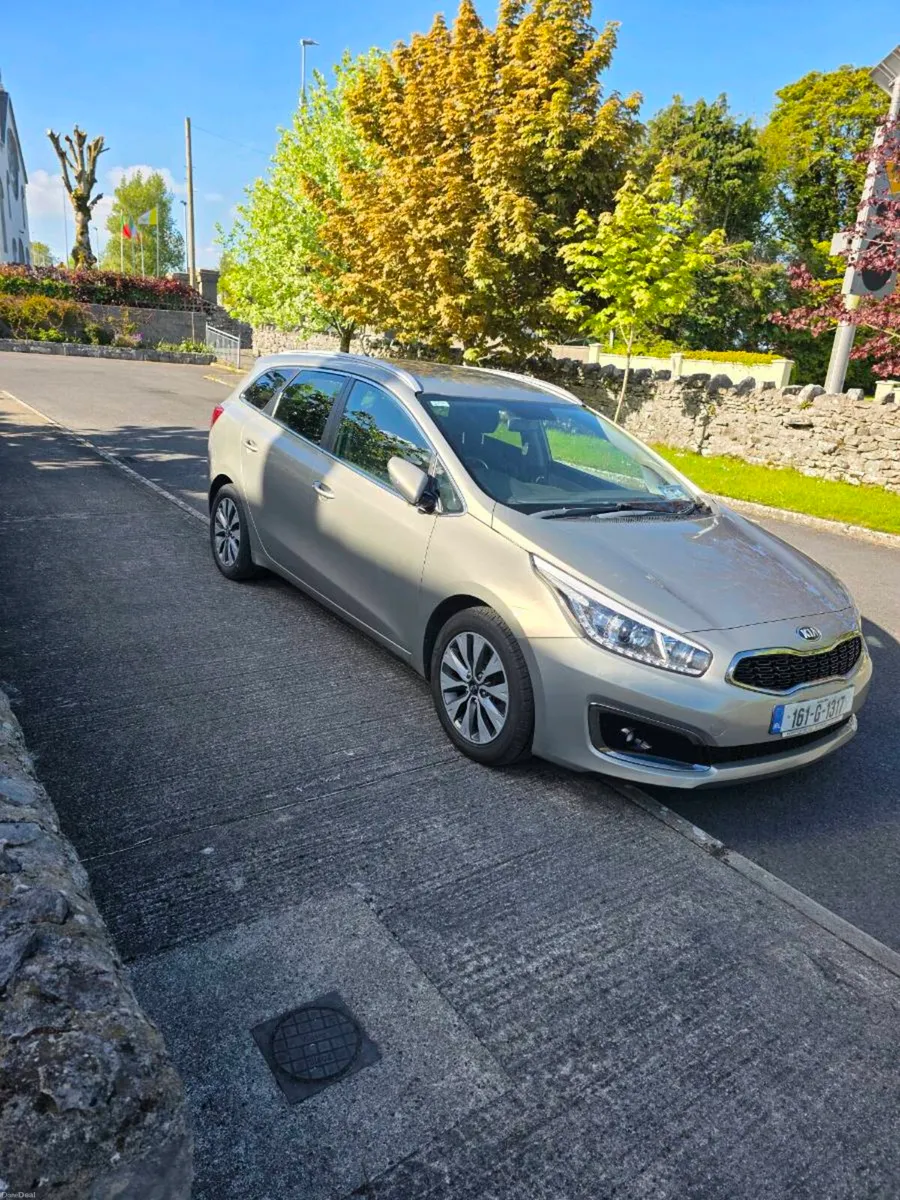 Car - Image 2