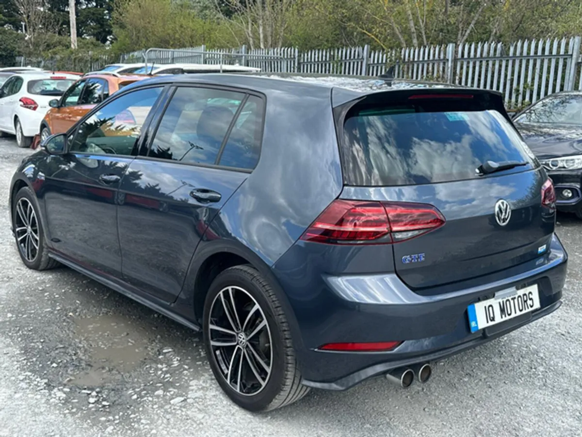 Volkswagen Golf VOLKSWAGEN GOLF GTE Automatic Petr - Image 4
