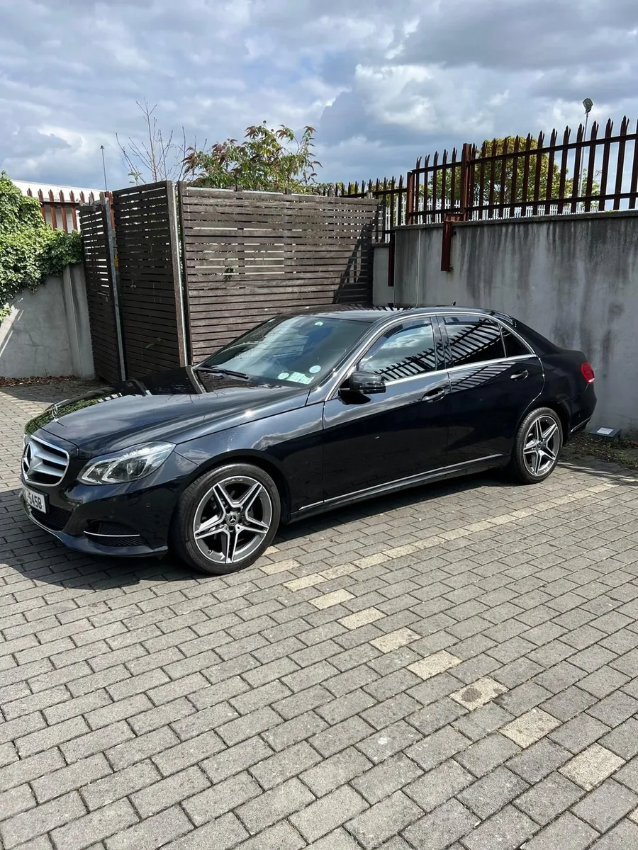 Mercedes-Benz E-Class 2015 - Image 5