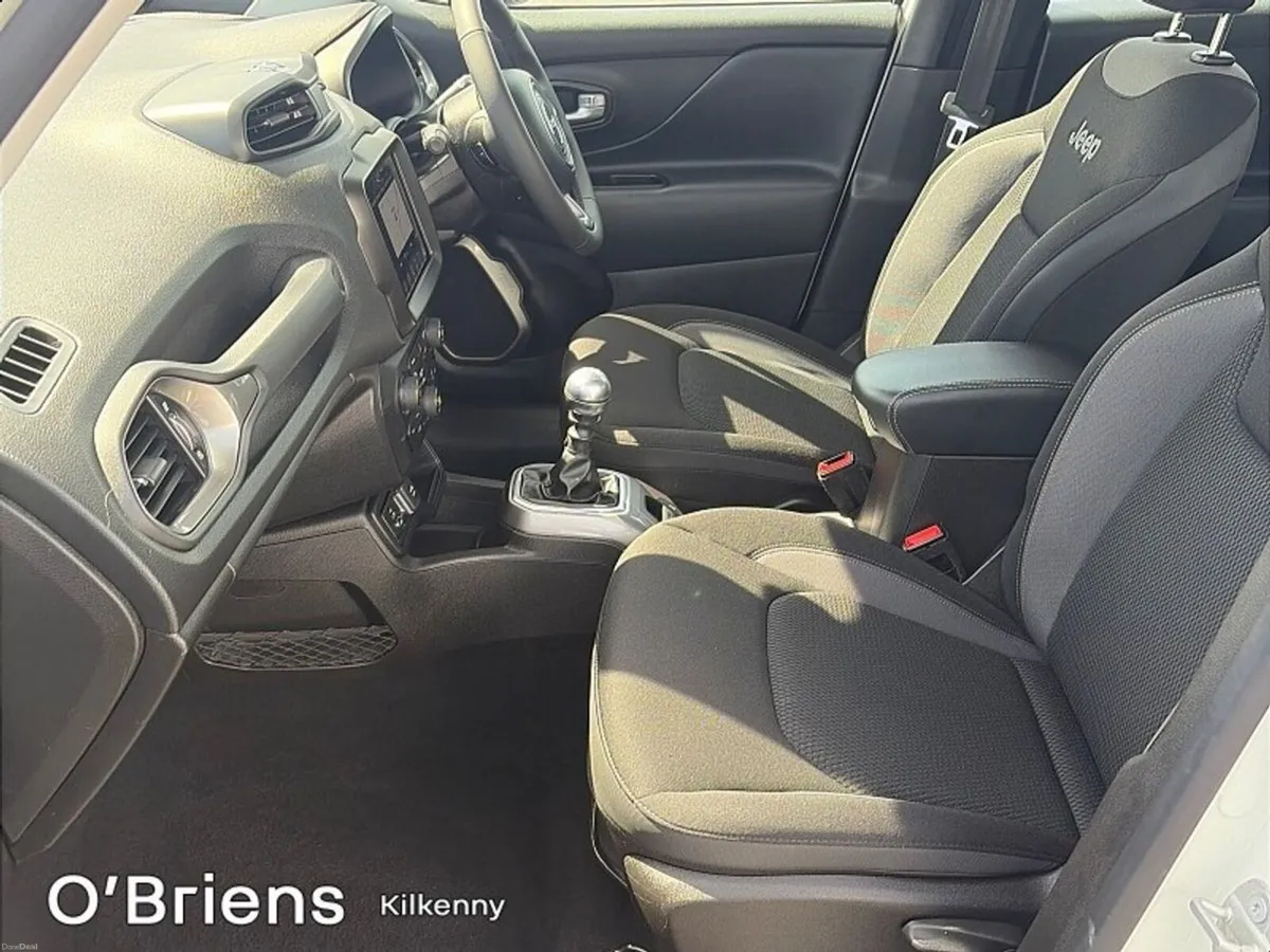 Jeep Renegade LIMITED EDITION 1.0 T3 120 BHP 5DR * - Image 4