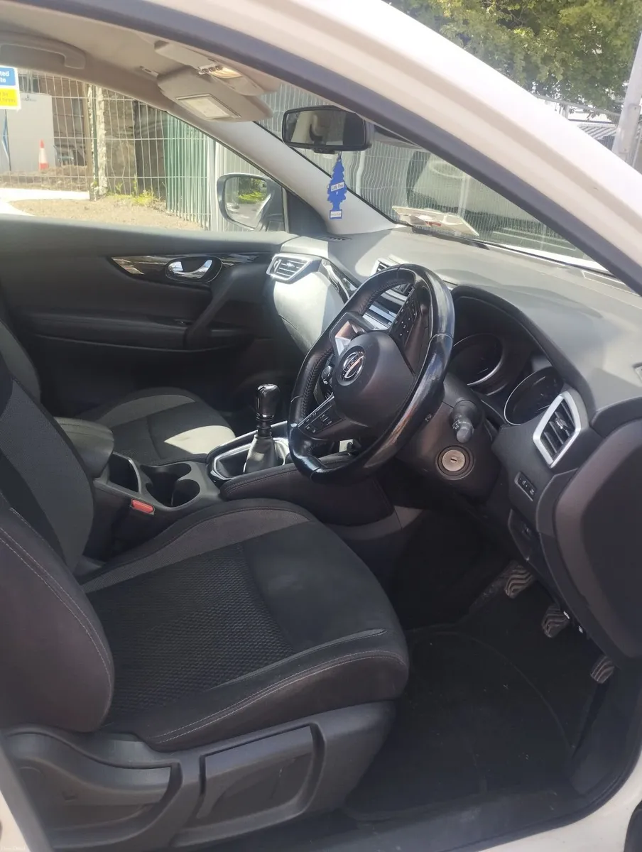 Nissan Qashqai 2018 - Image 3