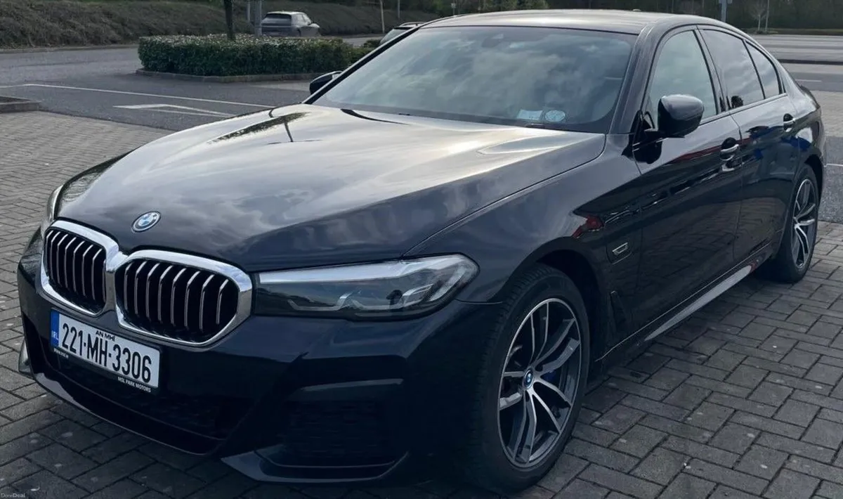 BMW 5-Series 2022 - Image 1