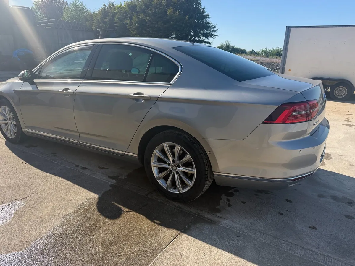Volkswagen Passat Highline 2.0TDI - Image 4