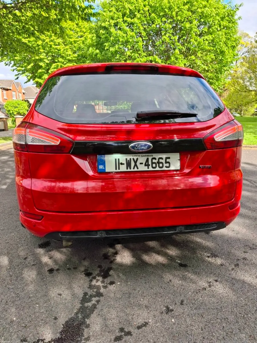 Ford Mondeo Estate LOW MILEAGE!!!!! - Image 4