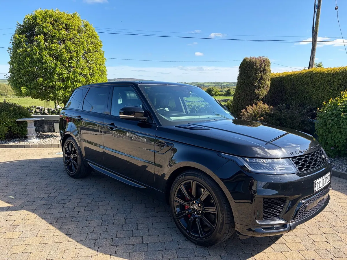 BARGAIN Range Rover sports HSE petrol Hybrid 211 - Image 1