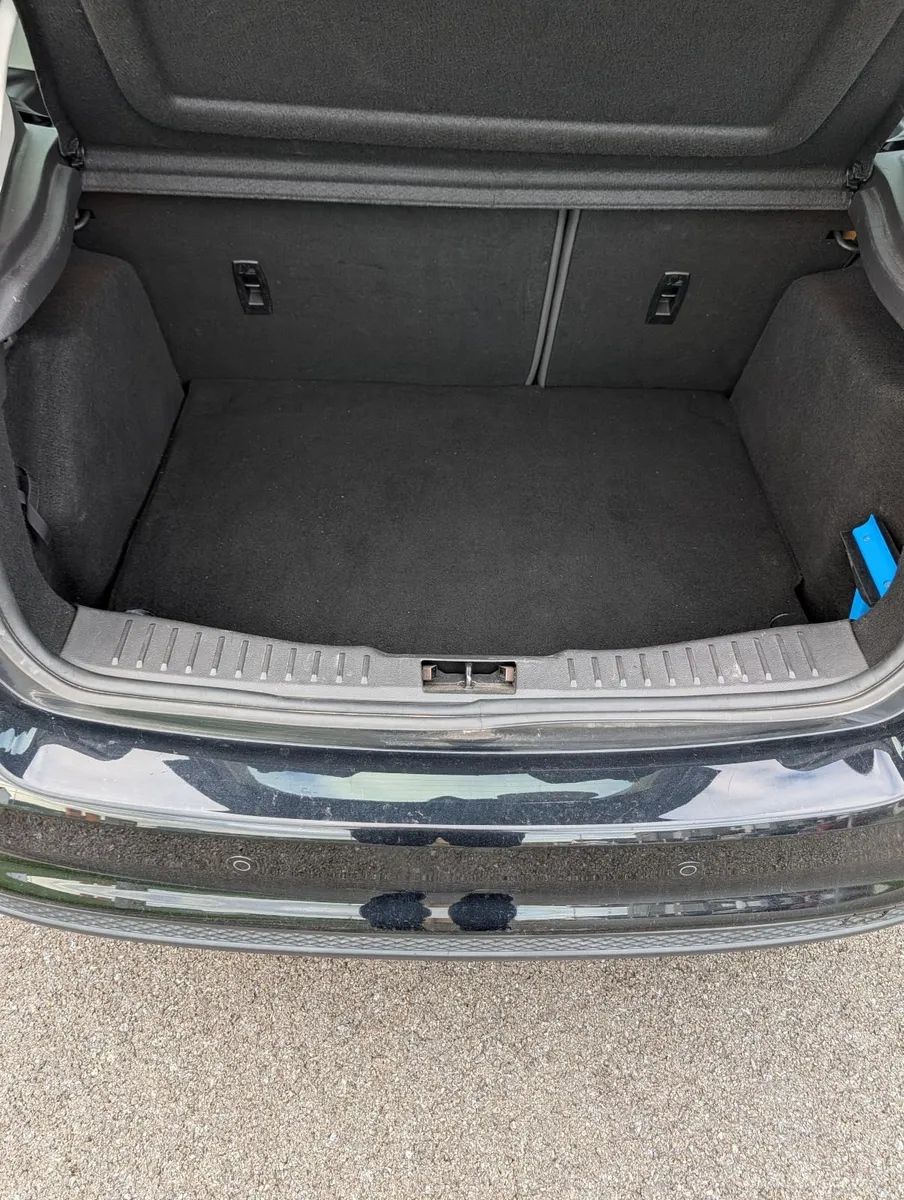 Ford Focus 2014 - Image 2