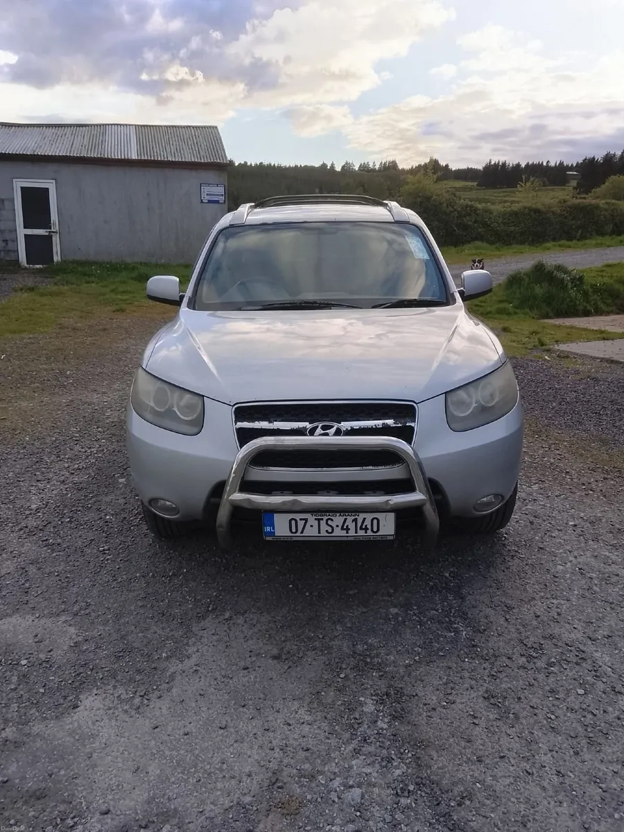 Hyundai Santa Fe 2007 - Image 1