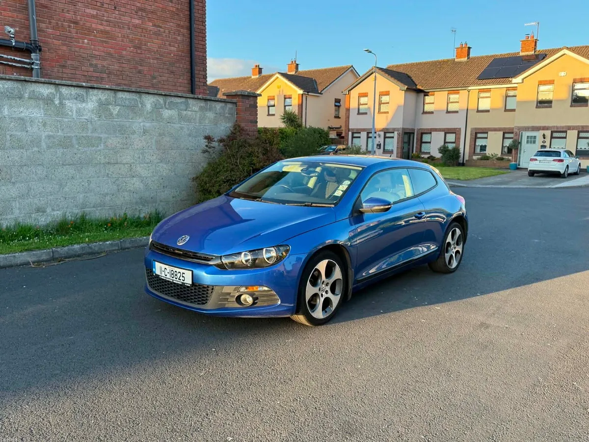 2011 Volkswagen Sirocco 2.0L nct 04/27 tax 07/26 - Image 2