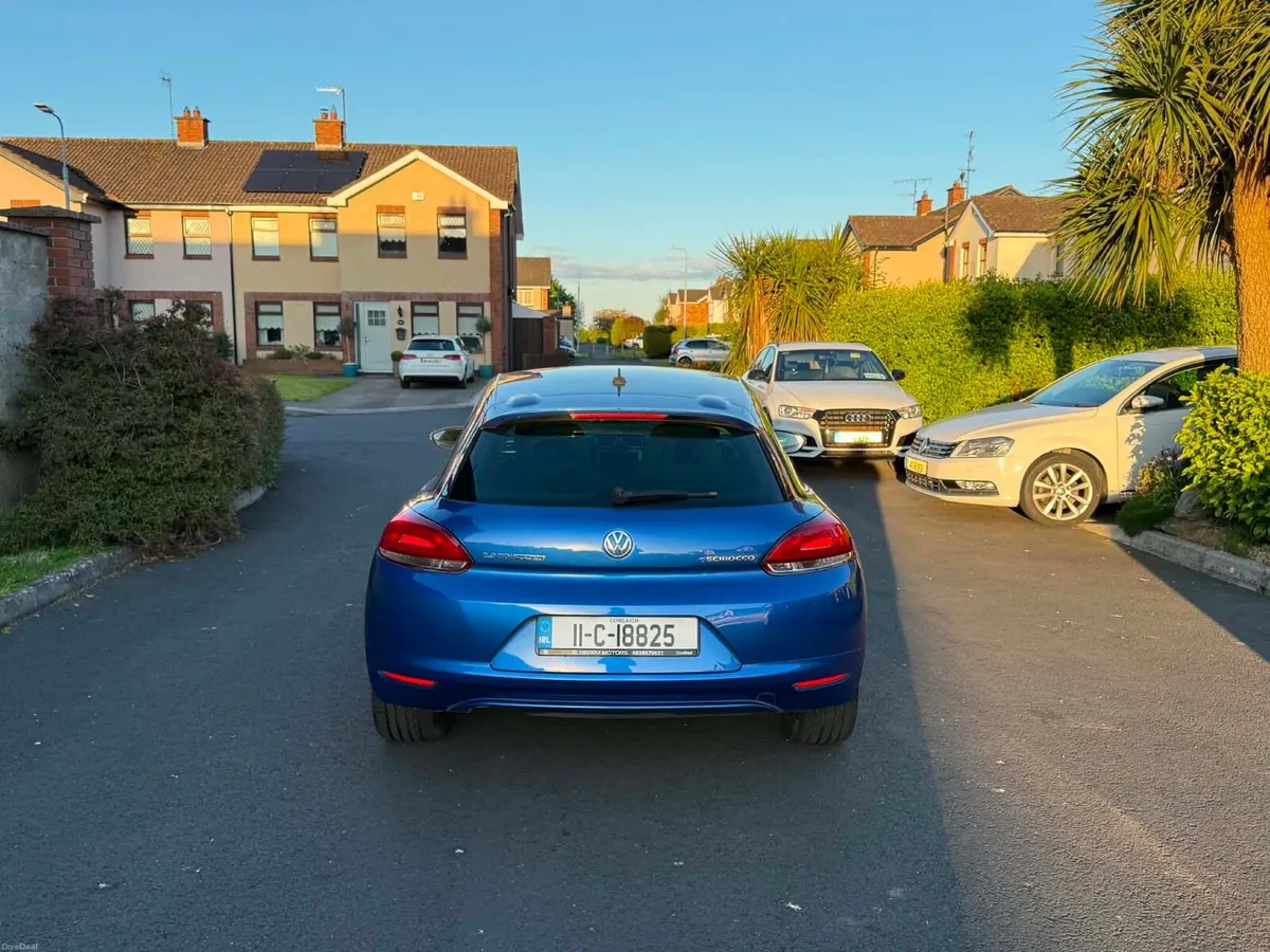 2011 Volkswagen Sirocco 2.0L nct 04/27 tax 07/26 - Image 4
