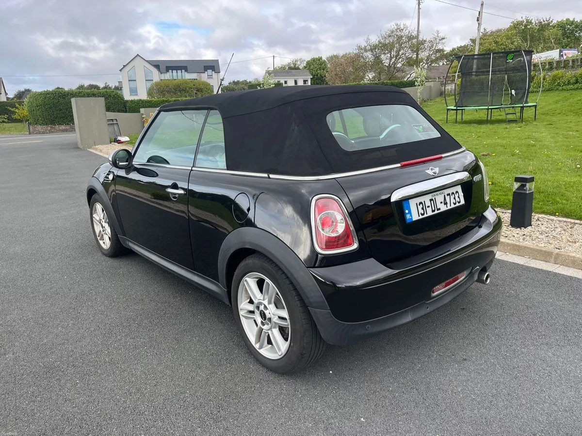 Mini Cooper convertible - Image 4
