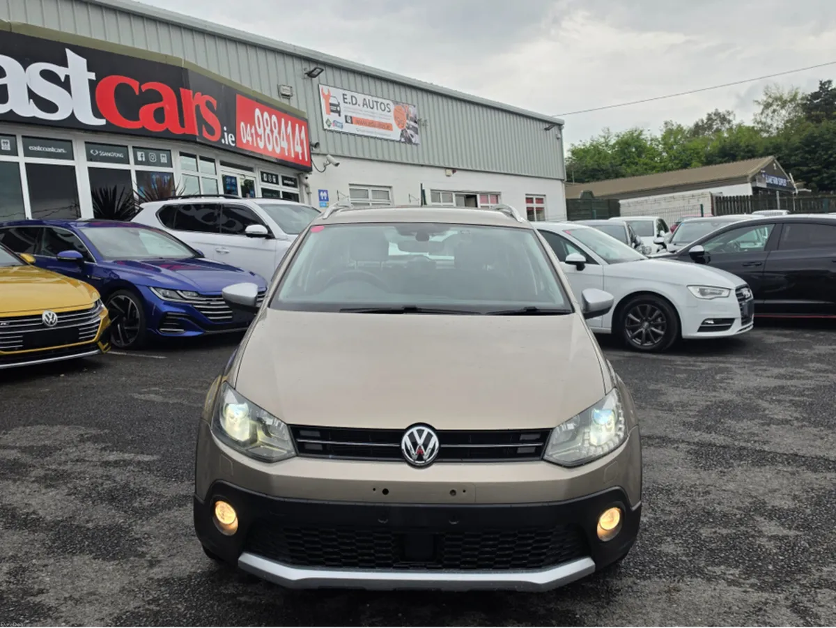 Volkswagen Polo 1.2 TSI AUTOMATIC - CROSS EDITION - Image 2