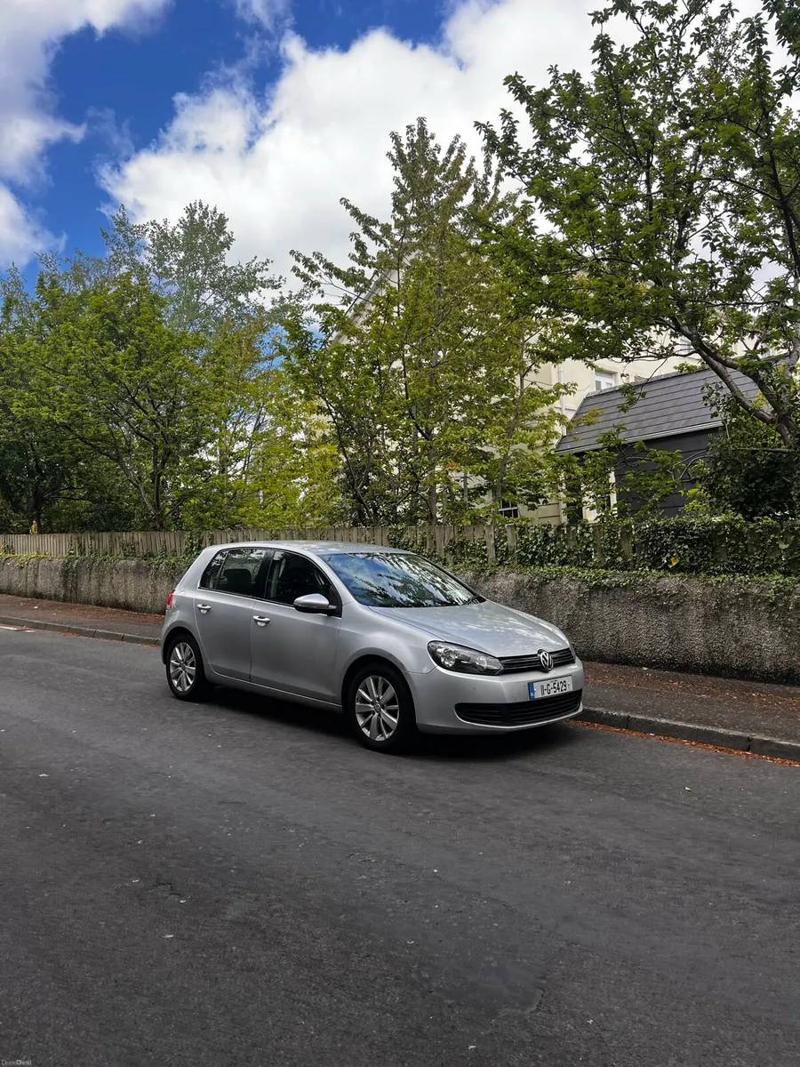 VW Golf 1.6 TDI DSG Automatic - Image 2