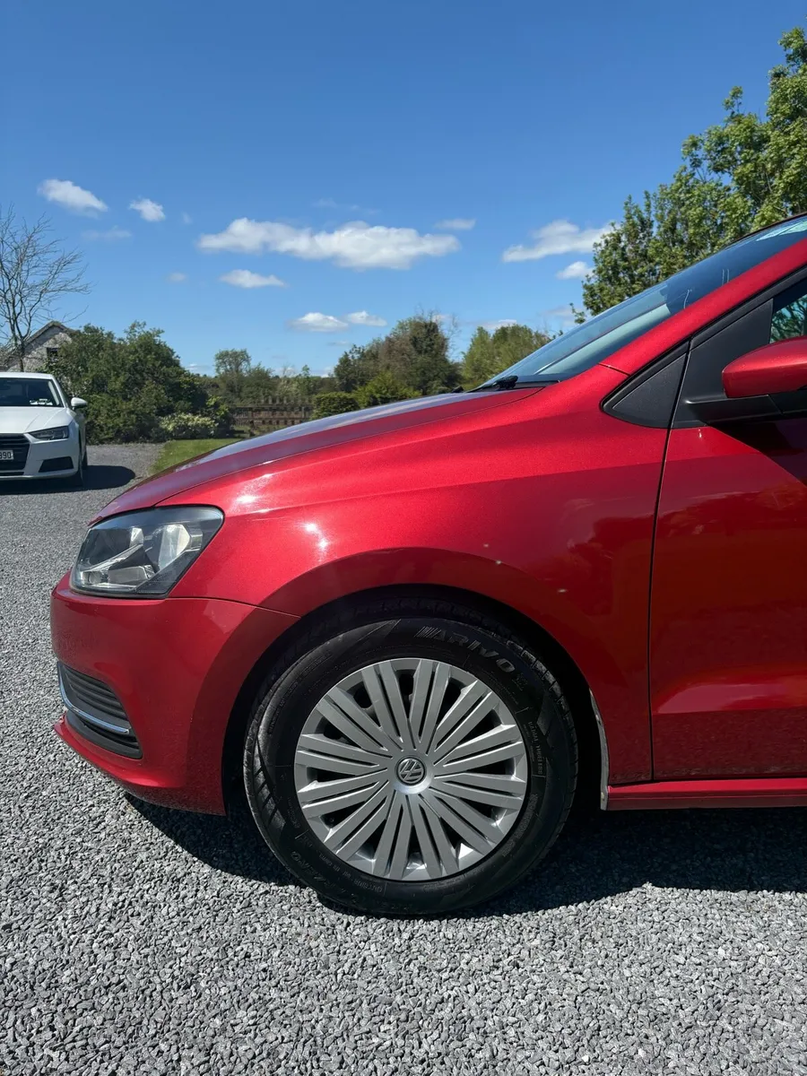 Volkswagen Polo 1.2 TSI Automatic, 2015 - Image 4