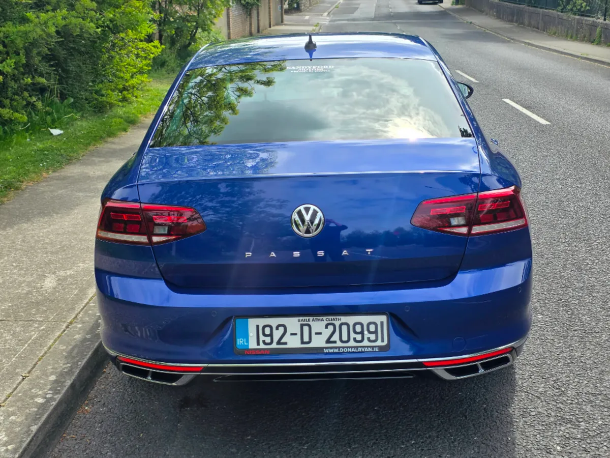 Volkswagen Passat 1.5 TSI 150HP R-Line - Image 4