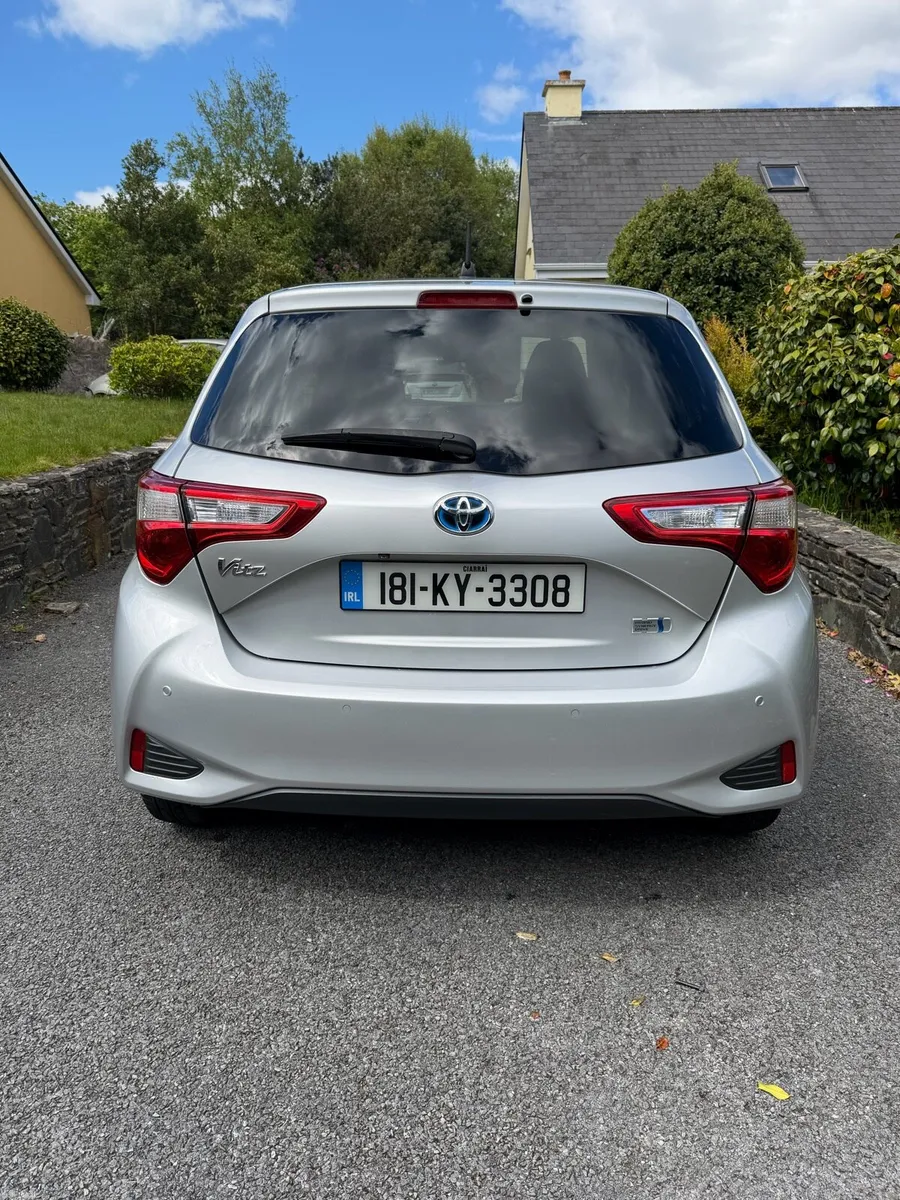 Toyota Vitz 2018 - Image 6